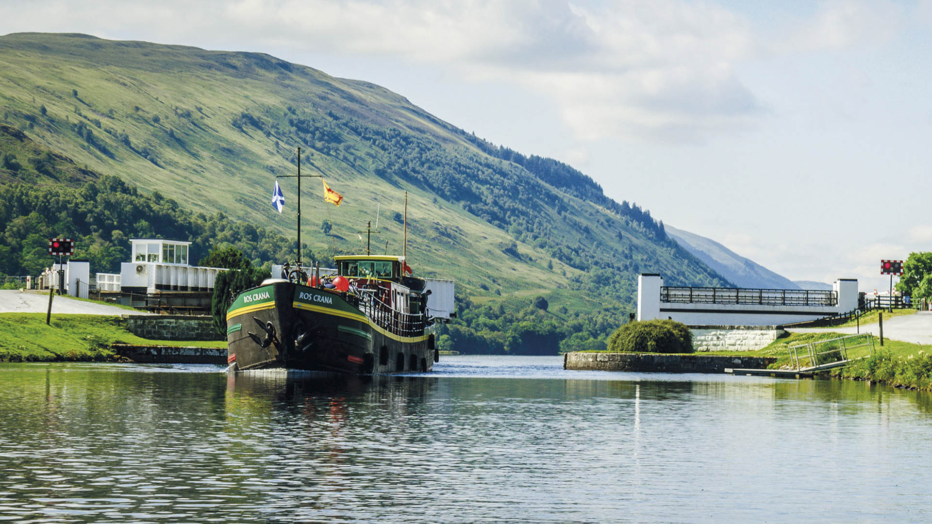Photo of Caledonian Discovery