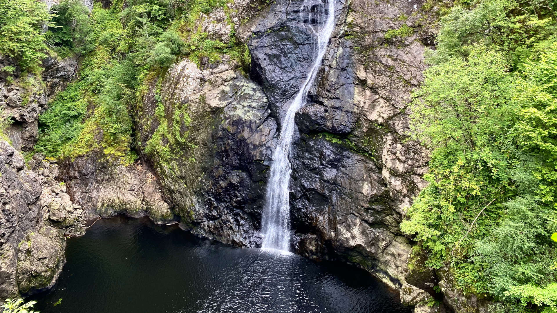 Foyers Falls